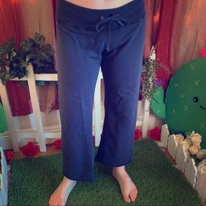 Lucky 🍀 Brand cropped sweatpants.